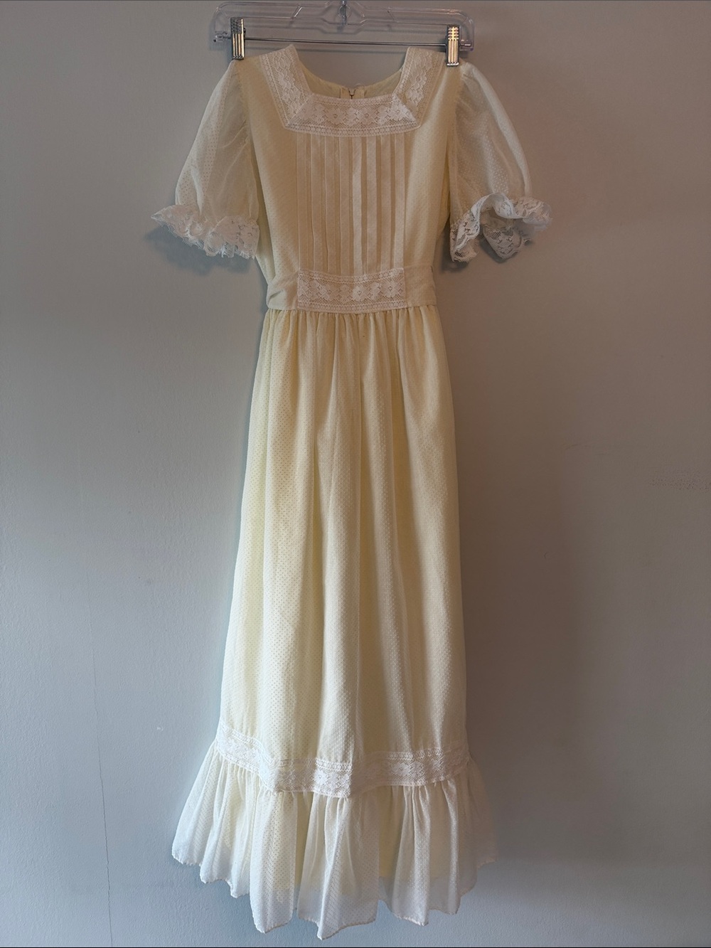 Cream Lace-Trim Maxi Dress with Puff Sleeves